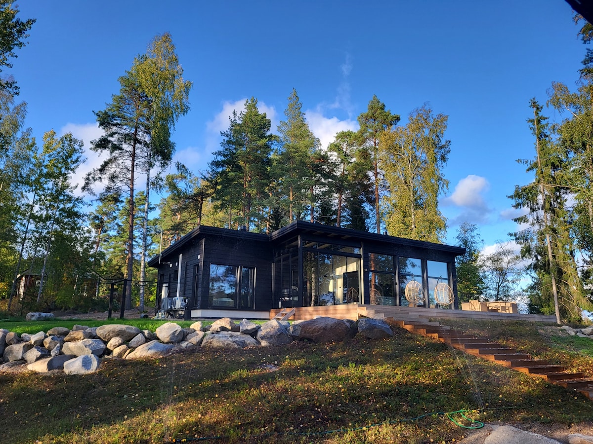 Brand new villa & sauna with open lake view