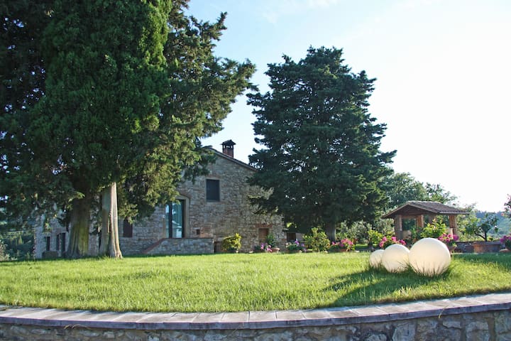 佩萨河谷圣卡夏诺(San Casciano in Val di pesa)的民宿