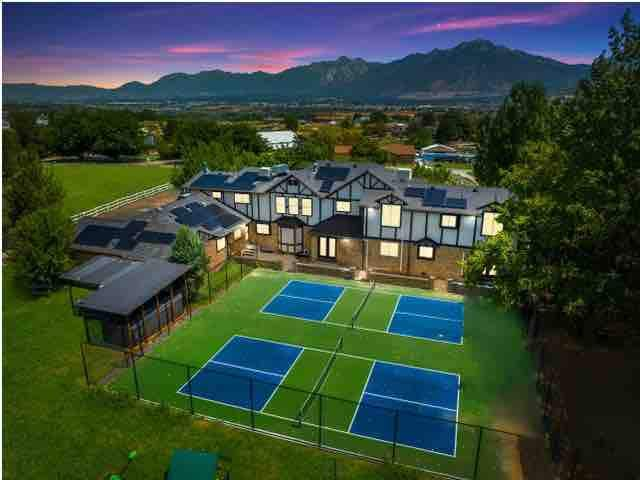 Luxurious Orchard Villa | Double Pickleball | Spa