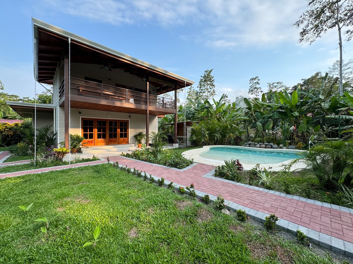 Casa Lillitica -带热带泳池的全新海滨别墅