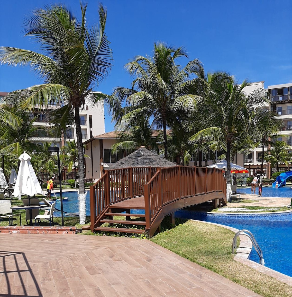 Beach Living, pé na areia,
300m  Beach Park.