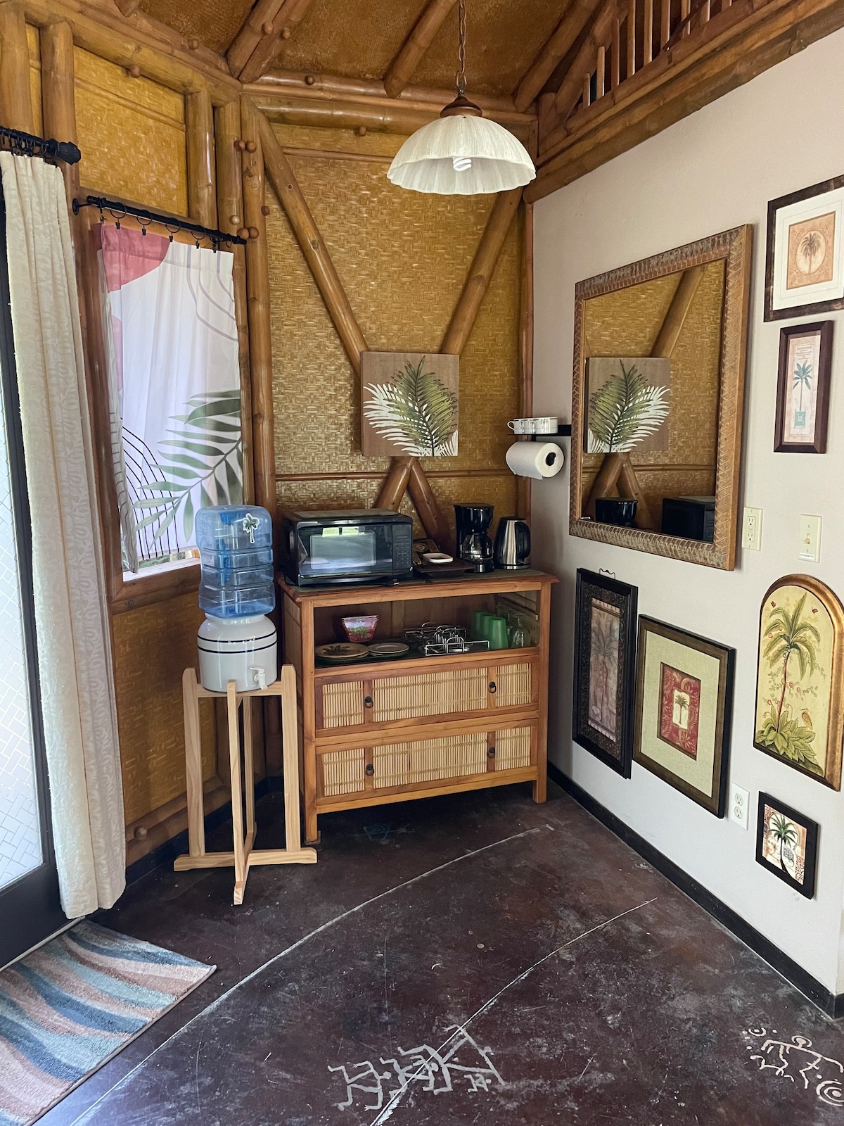 Intimate Bamboo Jungle Cottage ~ Palm