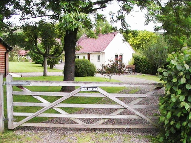 Croft Cottage -宁静的避风港