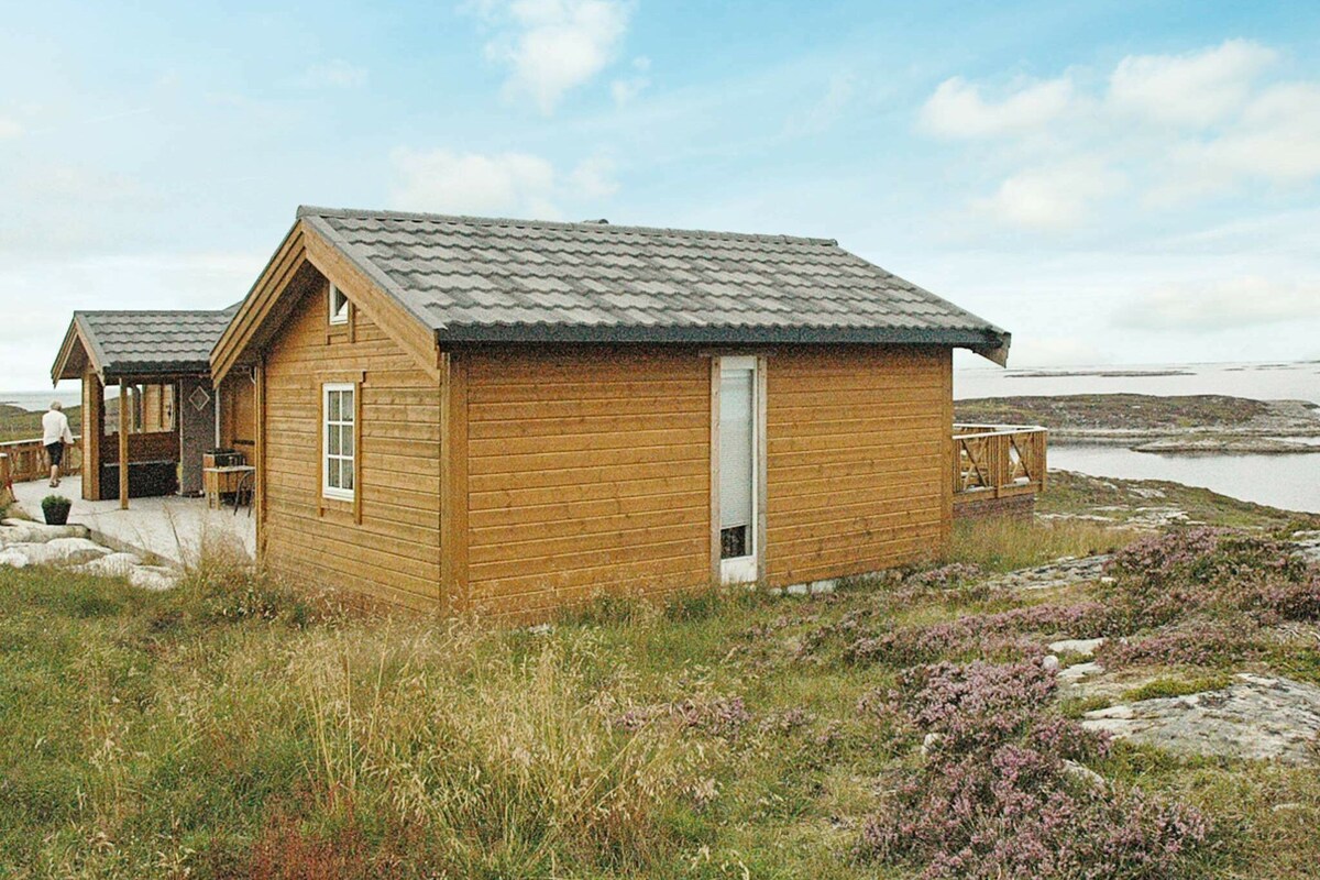 8 person holiday home in dyrvik