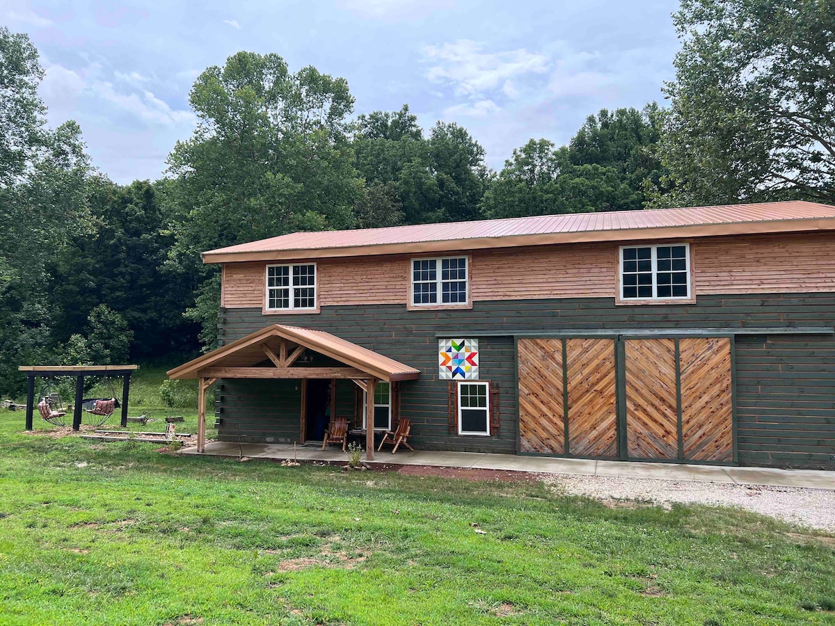 Private French Lick Cabin close to everything!