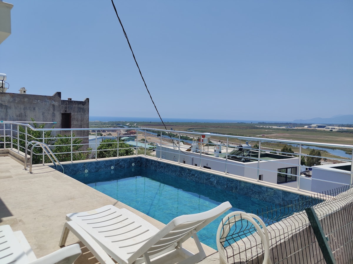 Luxury 3-bed Beach Villa with Pool in Dalaman