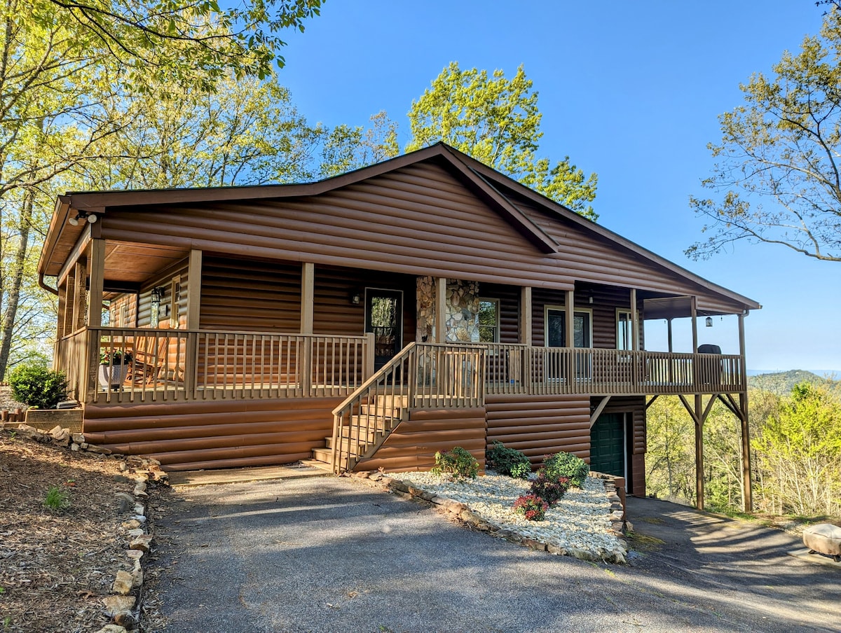 西景山小木屋（ Westview Mountain Cabin ） ，欣赏壮丽的日落景色