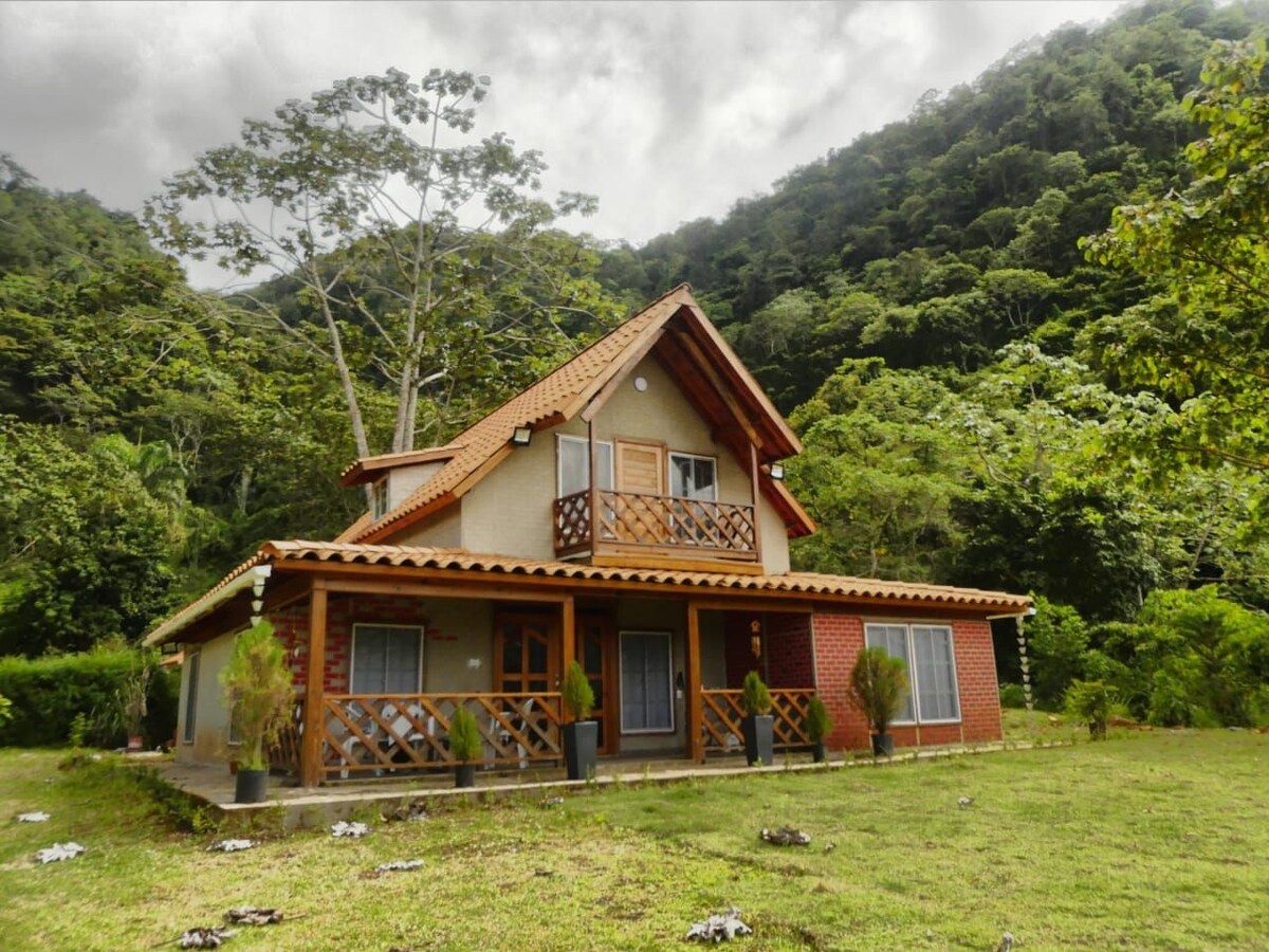 Chalet en Jarabacoa. Mountain Garden