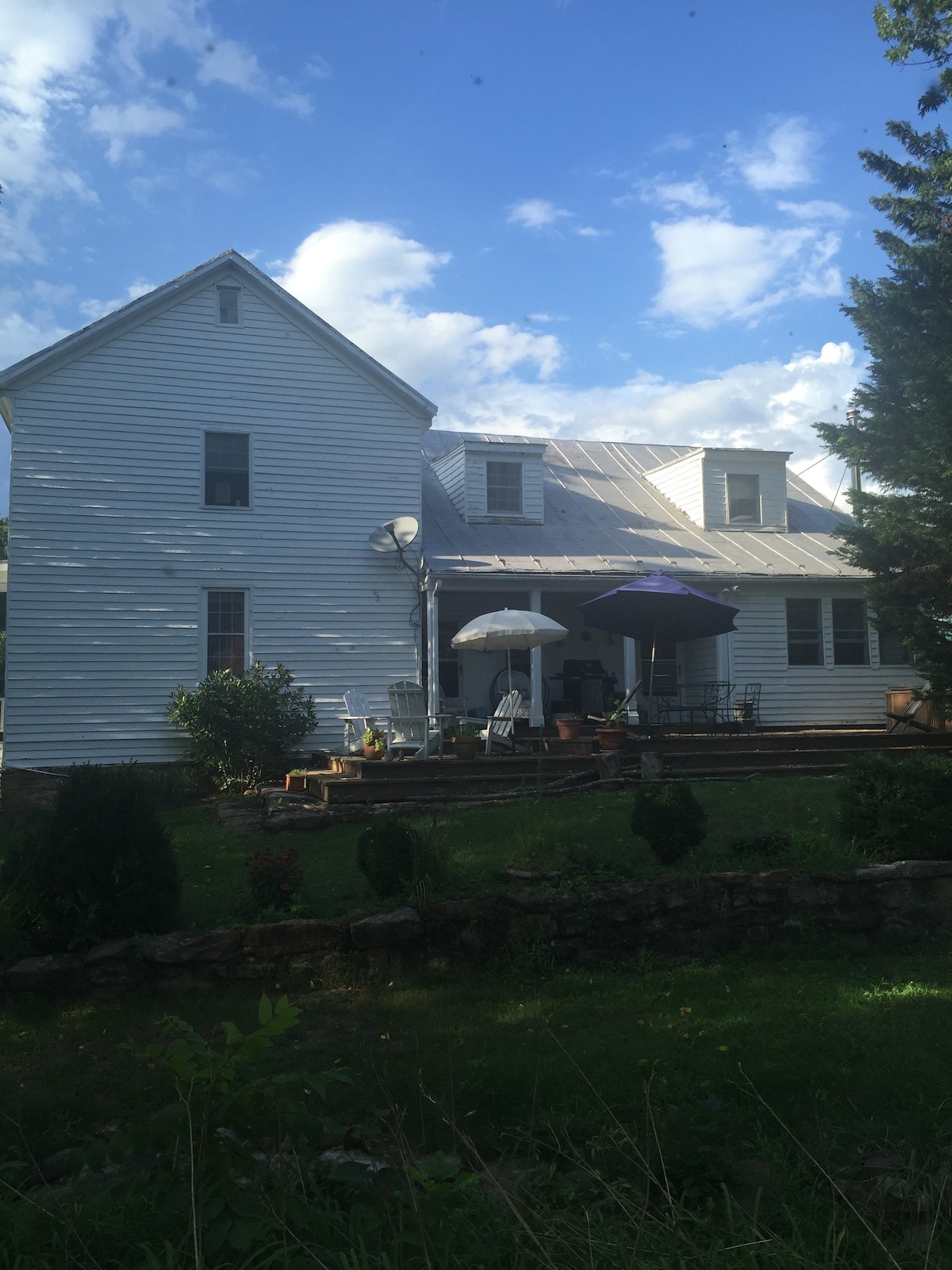 Historic Valley Creekside Farm 2