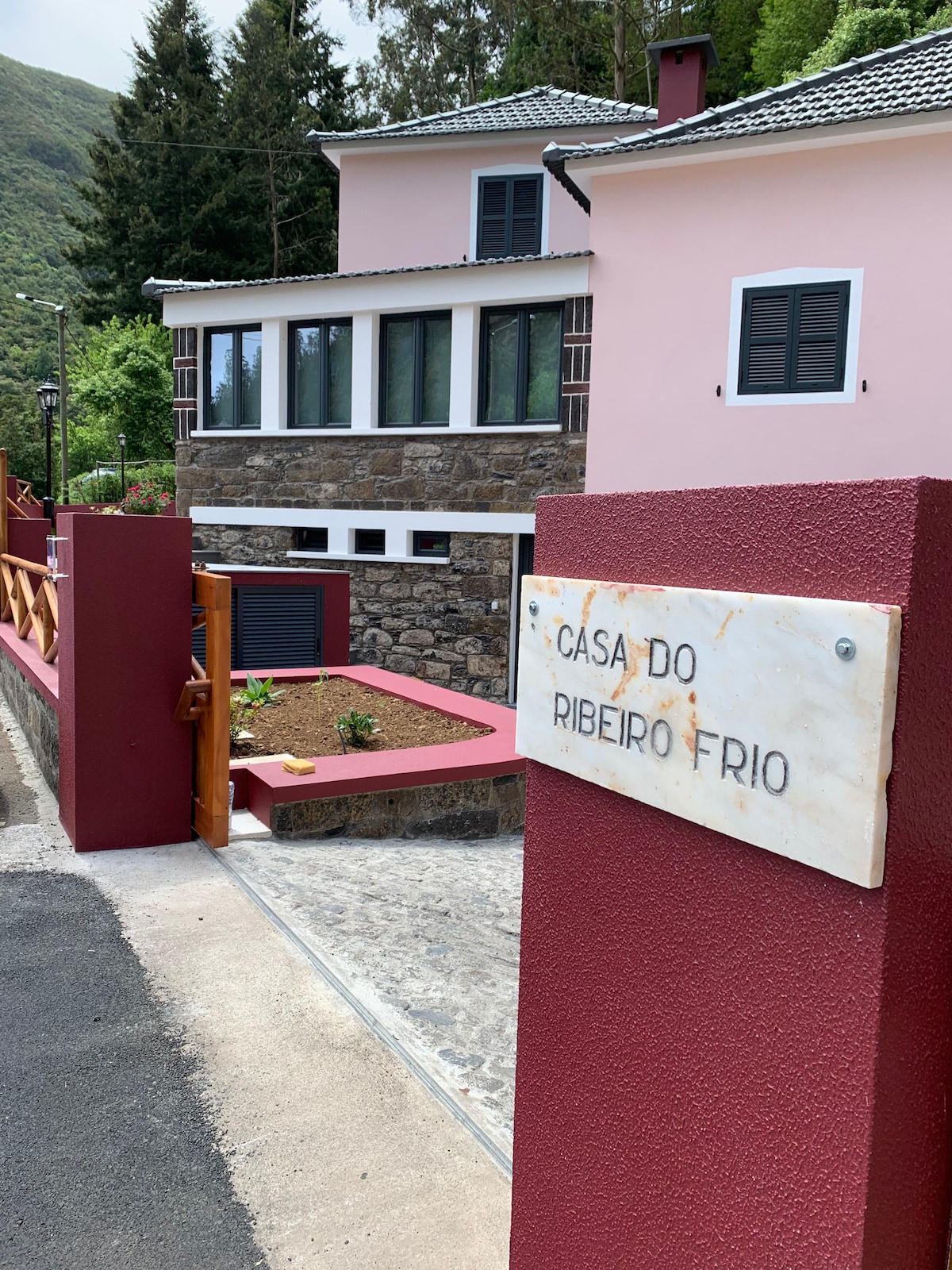Casa do Ribeiro Frio -住宿