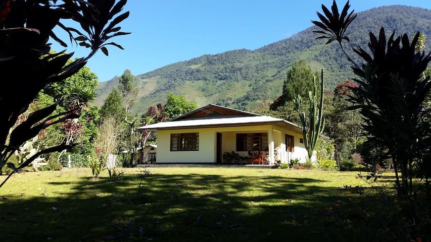 Chontabamba District的民宿