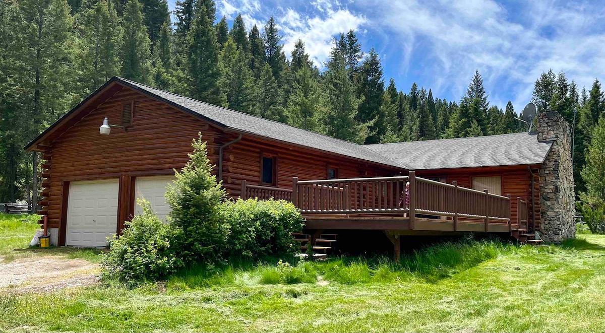 Rustic Log Cabin On East Fork Of Bitterroot River