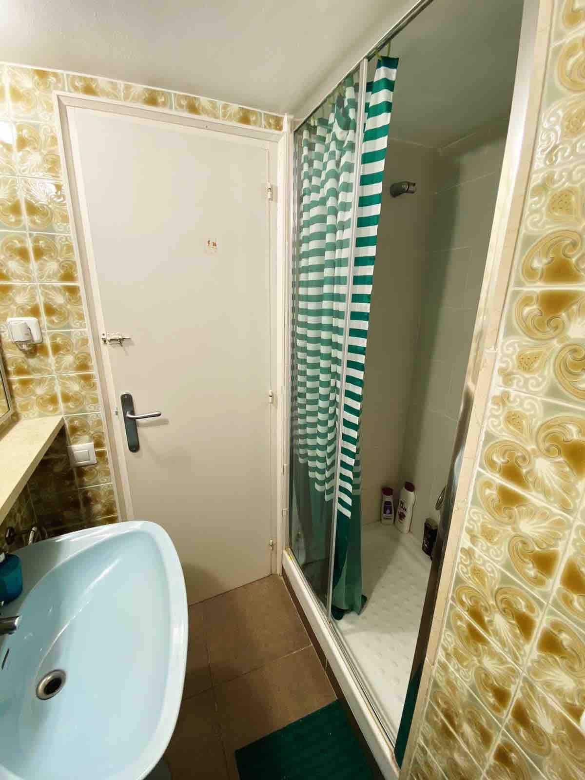 带独立浴室的房间Sagrada Familia
