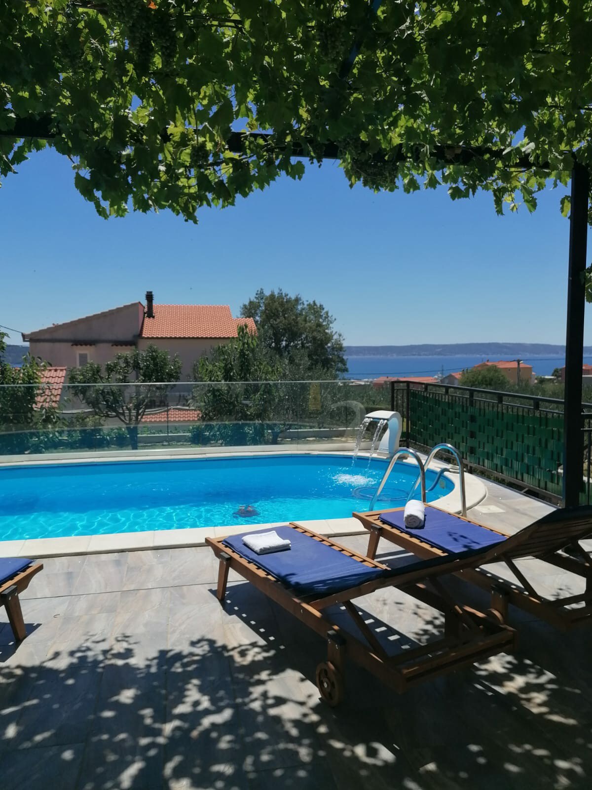 Apartment Dijana1 *with pool*near Split and Trogir