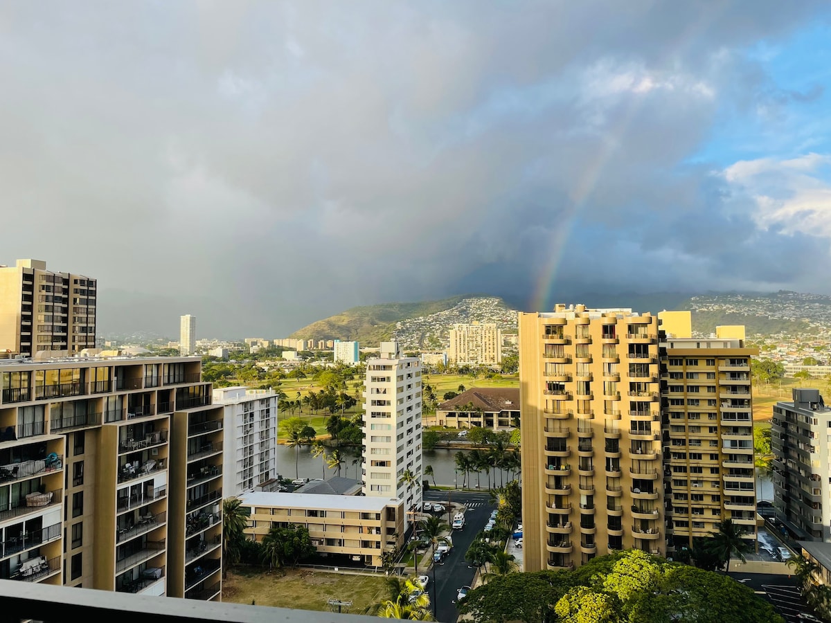Waikiki Banyan彩虹套房-免费停车和空调