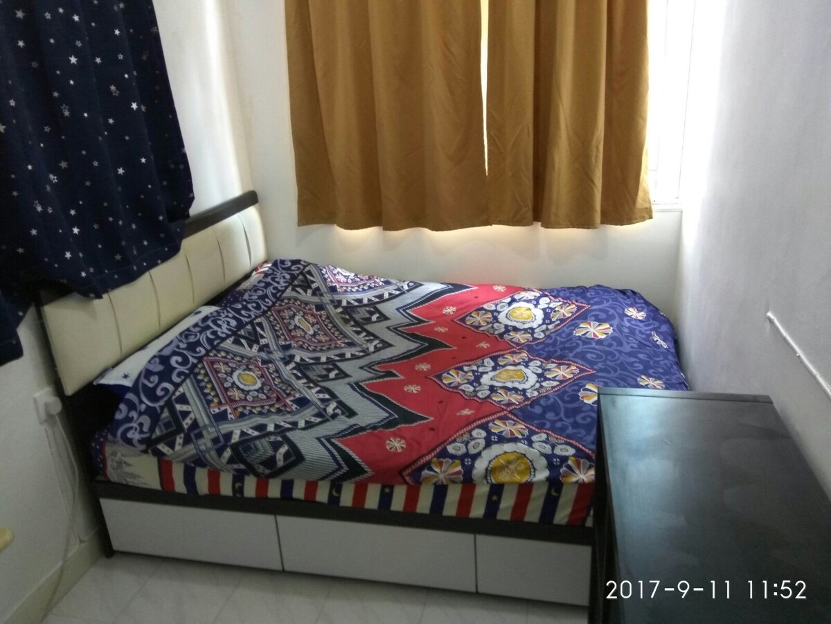 Causeway Bay Room (C22c)