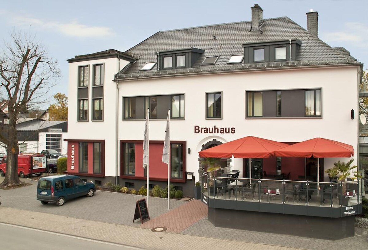 Troll 's Brauhaus und Hotel ， （ Medebach ） ，双人高级阳台