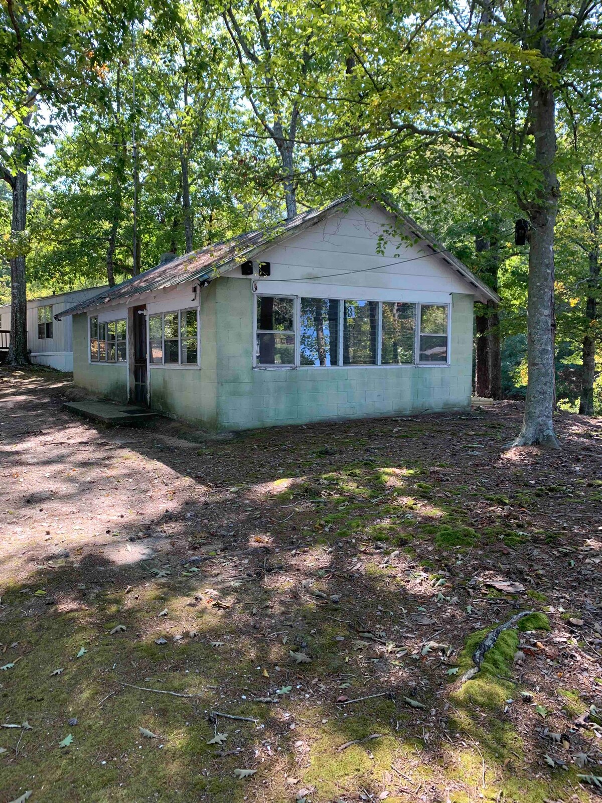 *On The Water Stay* - Boat Ramp Beside Property