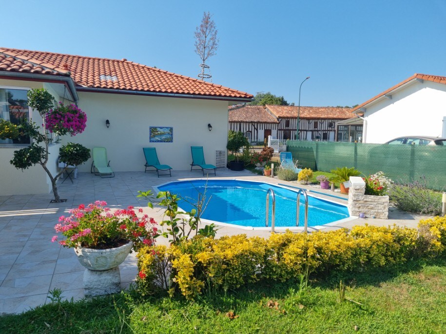 Magnifique villa avec piscine