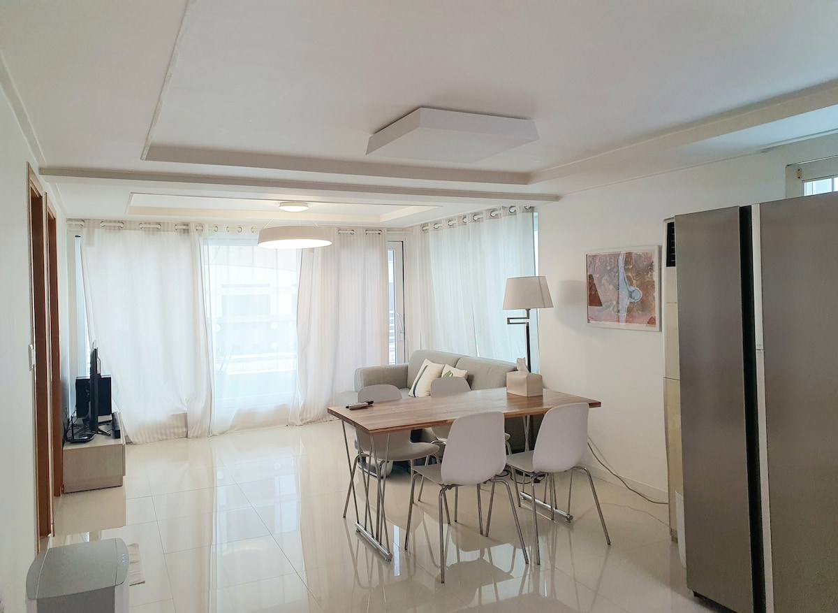 Cheongdam A house-1min from Apgujeong Rodeo St.