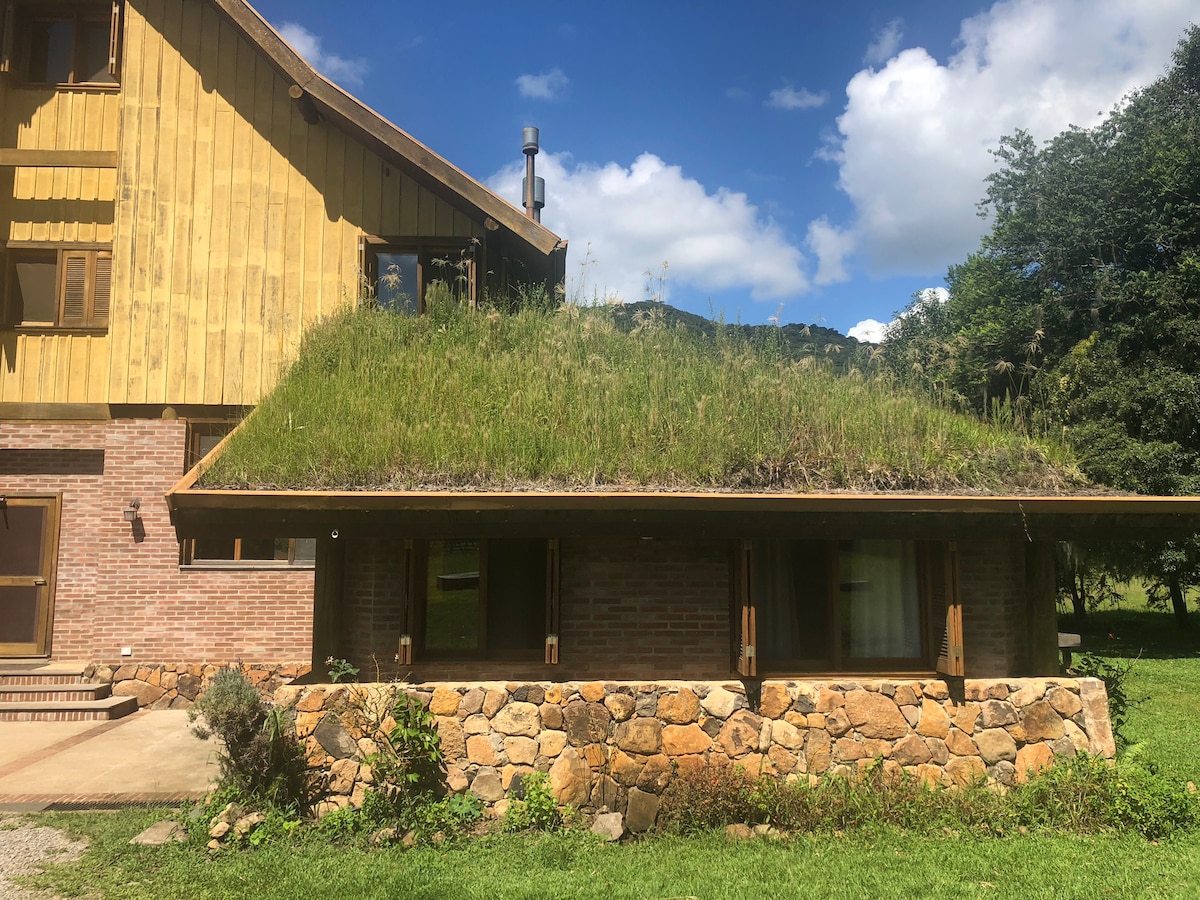 Casa de Hóspedes em meio a natureza