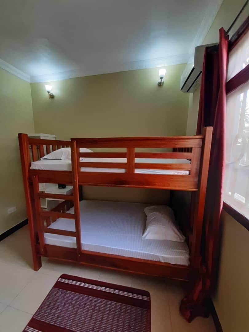 宽敞的2卧室平房，毗邻印度洋。