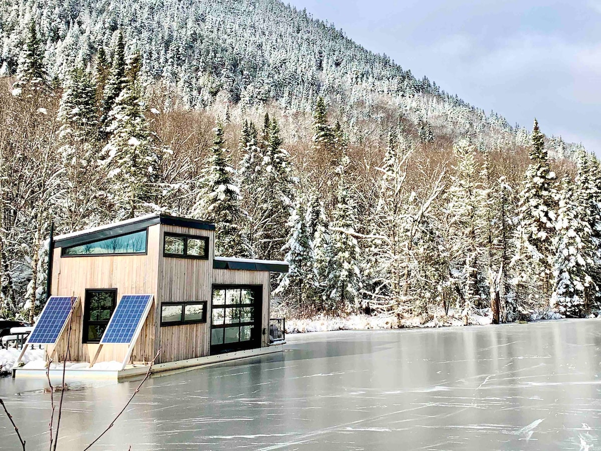 Bora-Boréal ~ Floating Home ~ 1