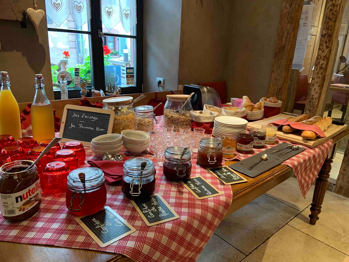 Chambre Au Grès du marché / petit déjeuner inclus