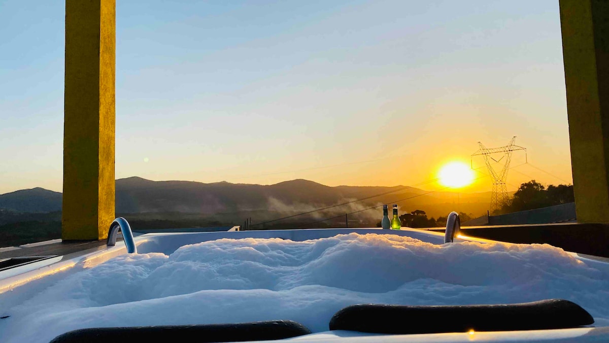 jacuzzi aquecida, piscina e churasqueira