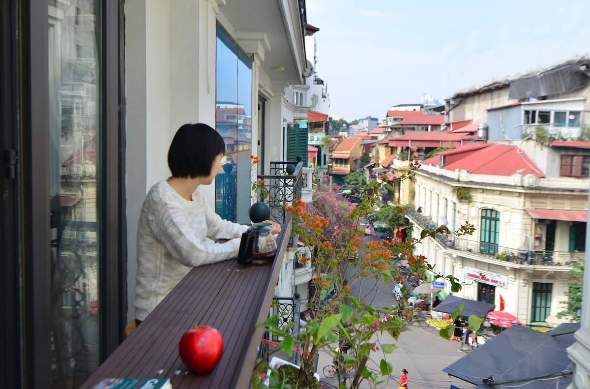 Mia 's Home in Old Quarter/阳台/城市景观/电梯