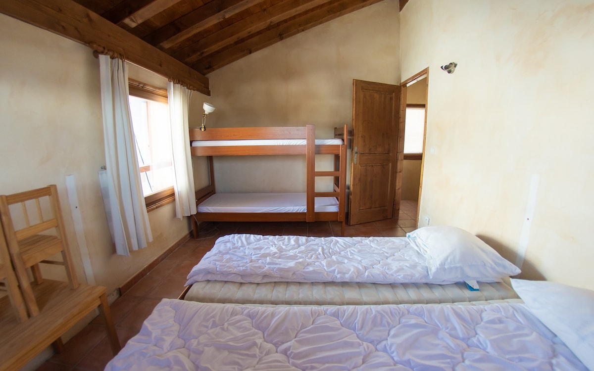 6 Room chalet for 12 personnes