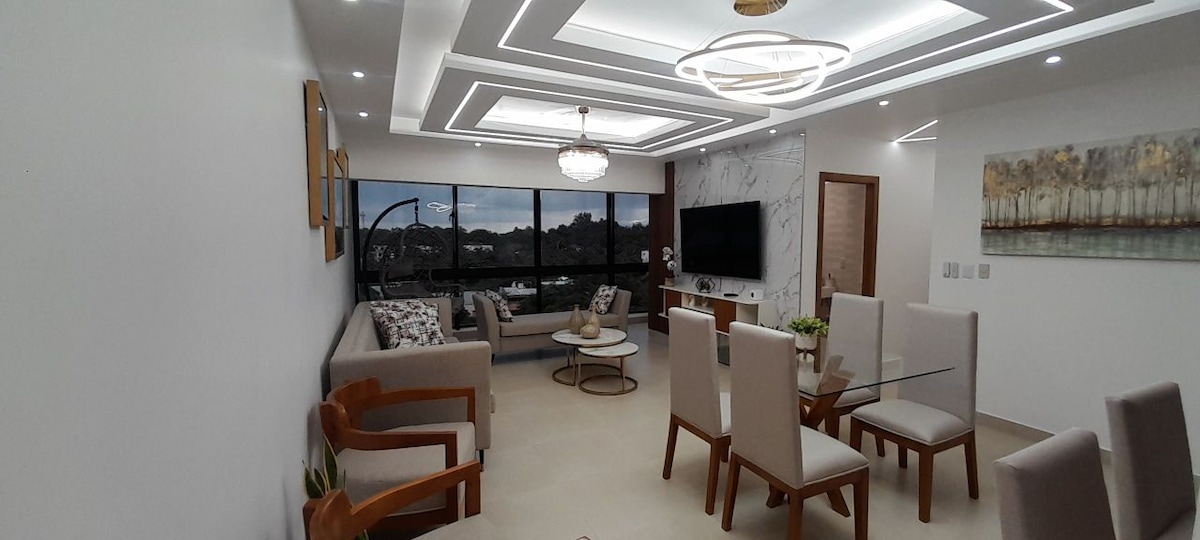 Elegante y cómodo Apartamento con excelente vista.