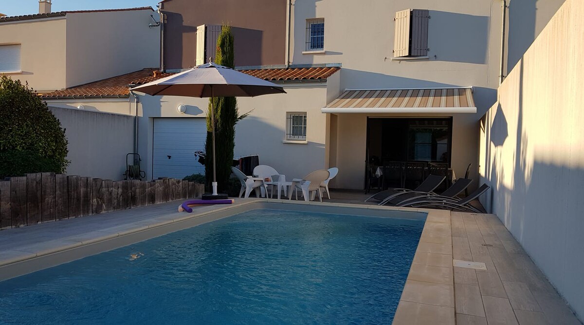 Maison de Palès Piscine chauffée à 29°C