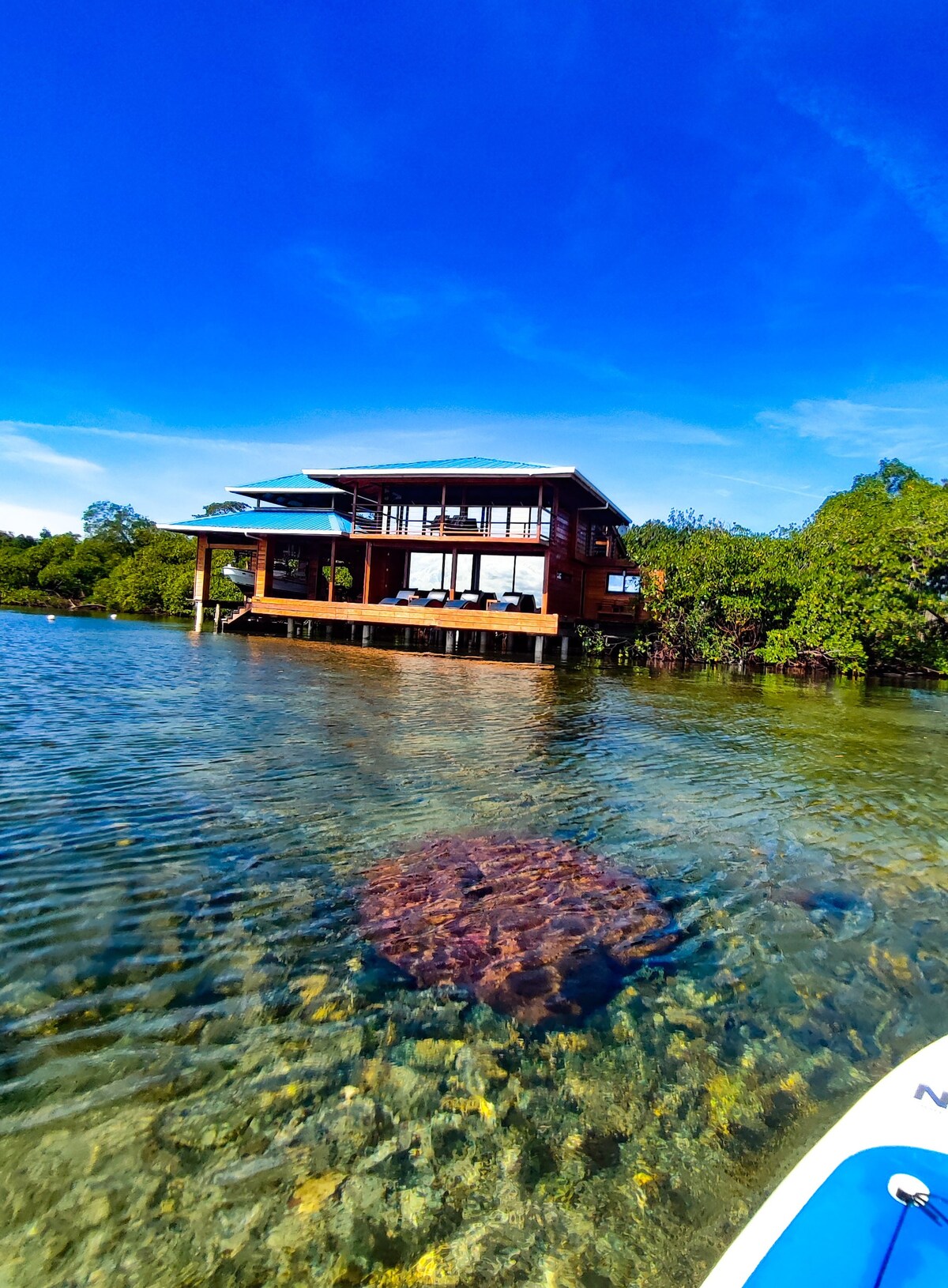 Bocas del toro - BahiaCoral水上平房