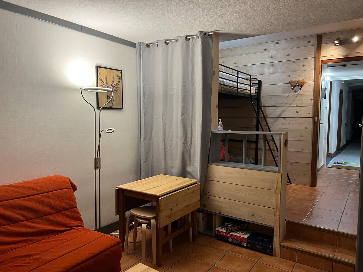 单间公寓29平方米，前面de neige Isola 2000