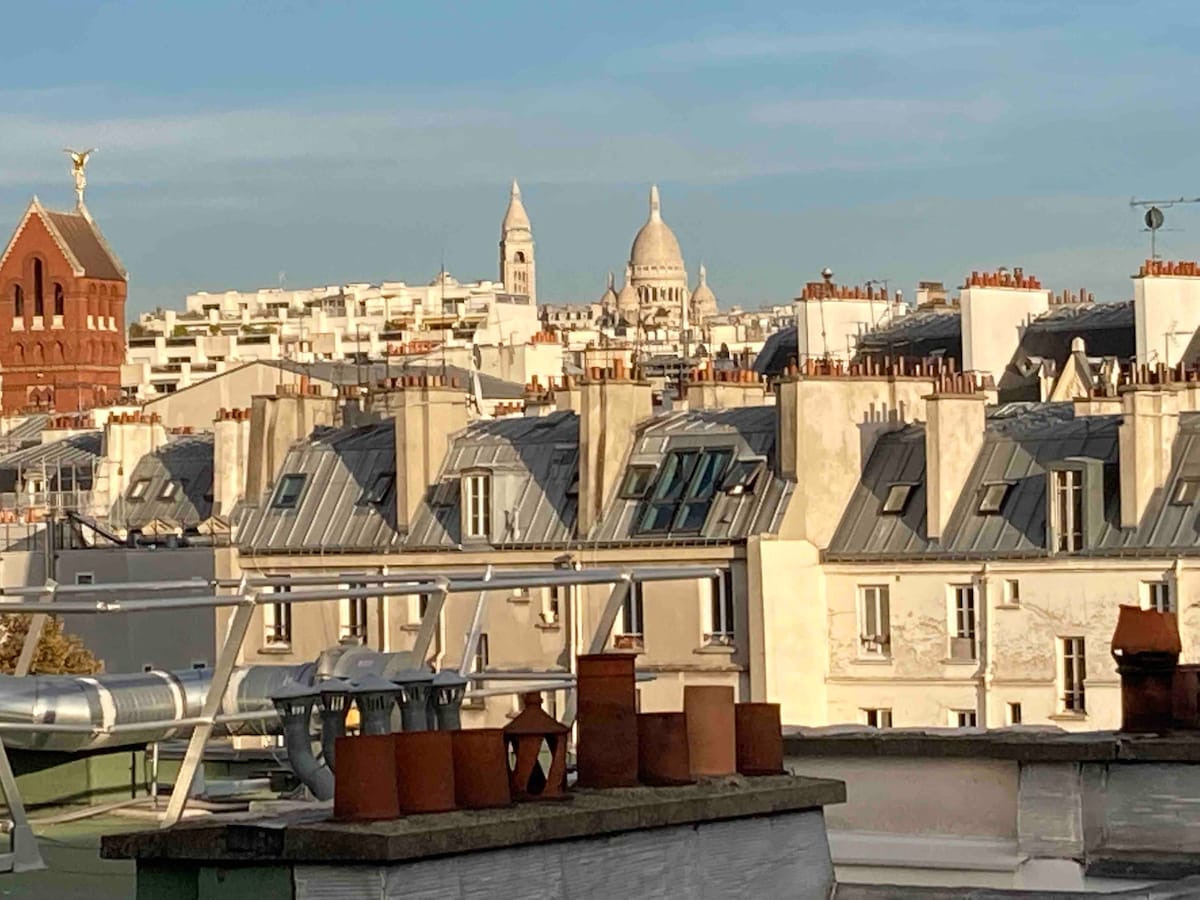 在屋顶欣赏巴黎，享受宁静