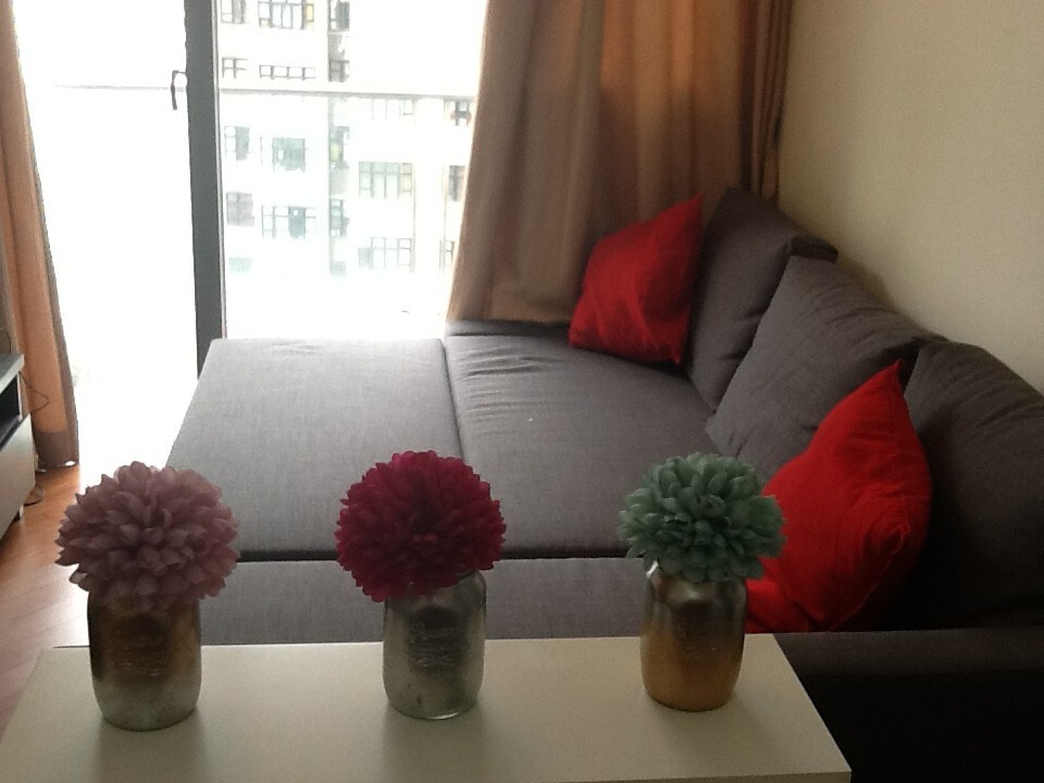 位于香港心脏地带的一间卧室公寓