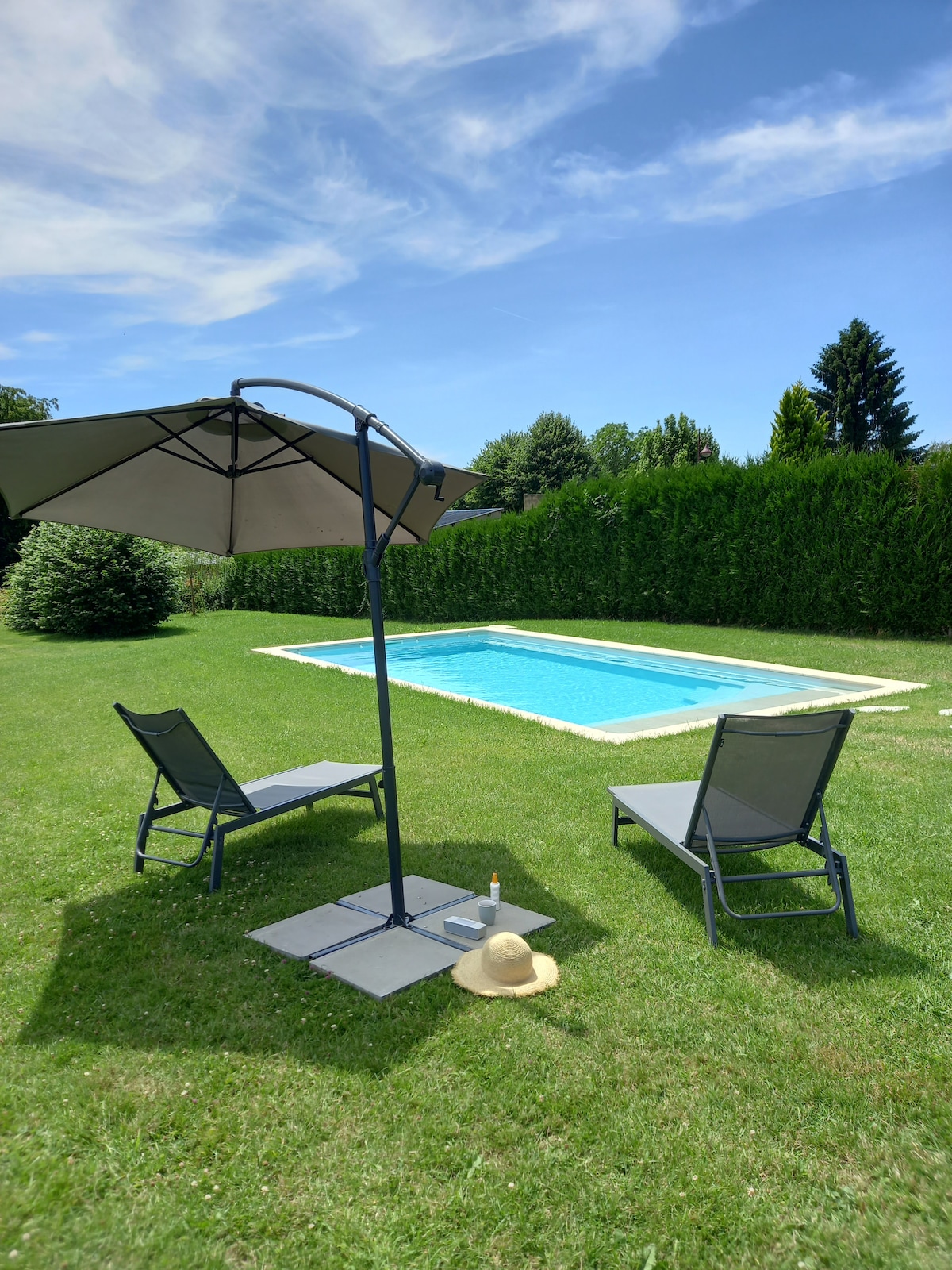 Maison de campagne familiale avec piscine