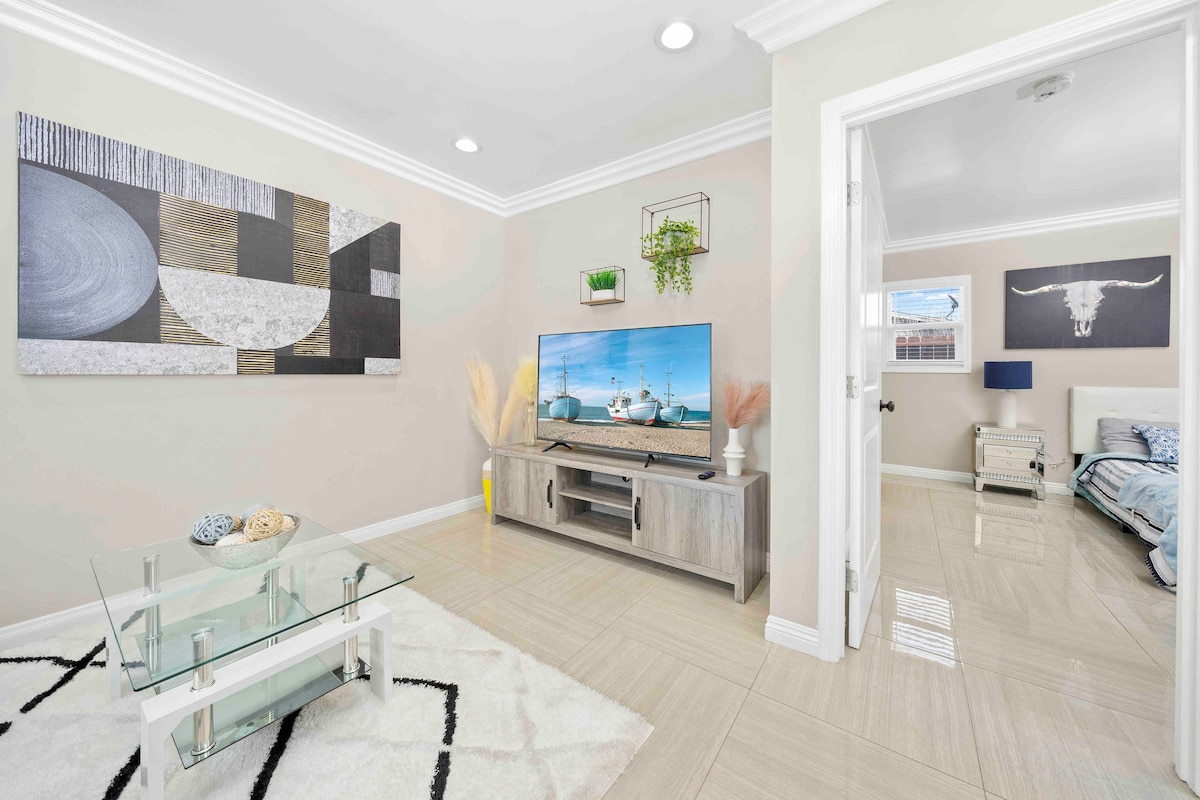 Beautiful Private 1B1B Unit in Baldwin park-DTLA30