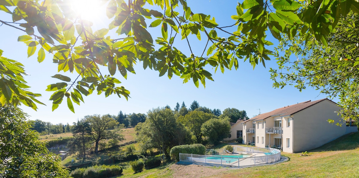 Domaine HautsDeBlond  1 : Gite avec piscine