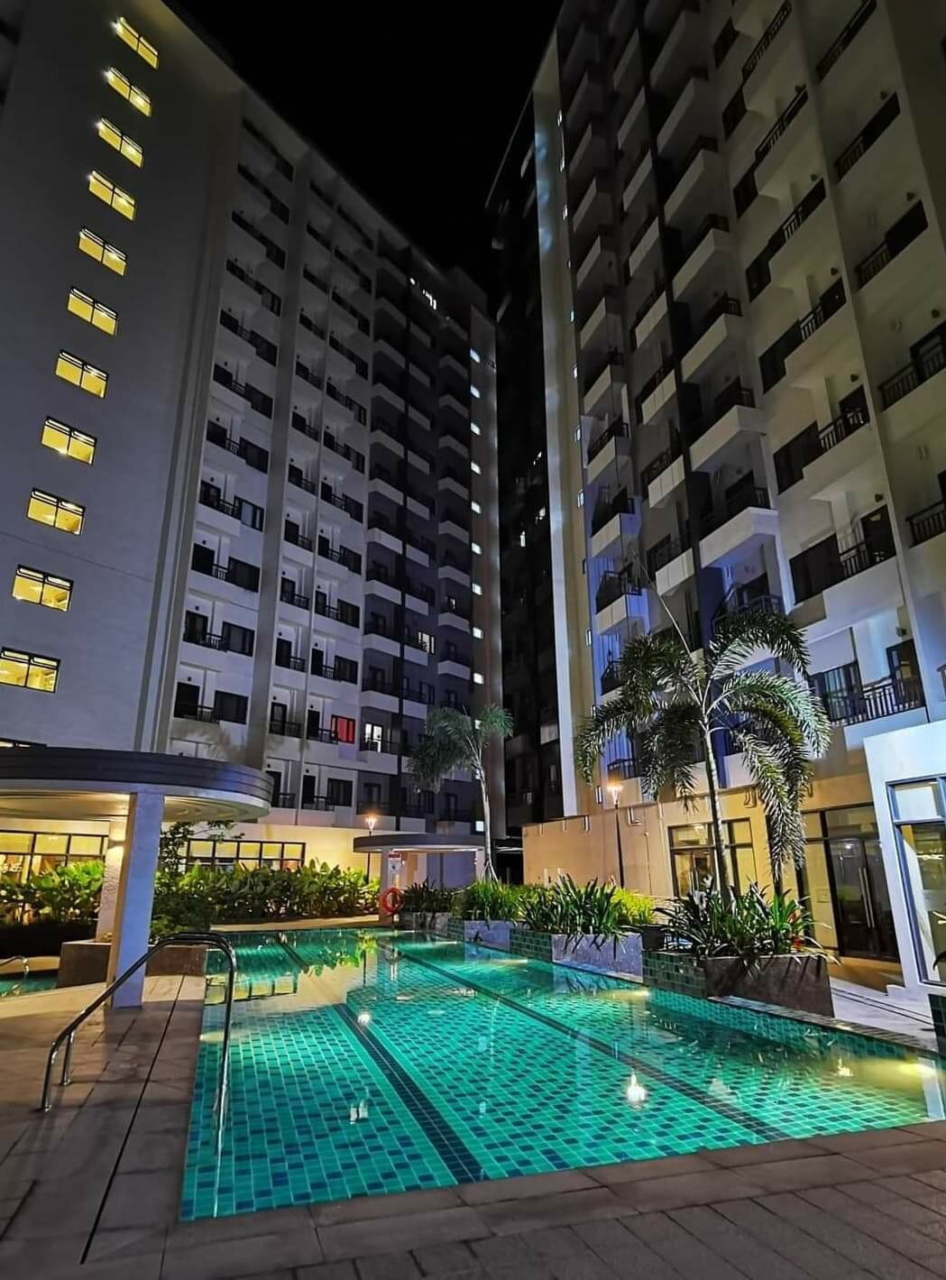 Spring Residences Staycation near NAIA