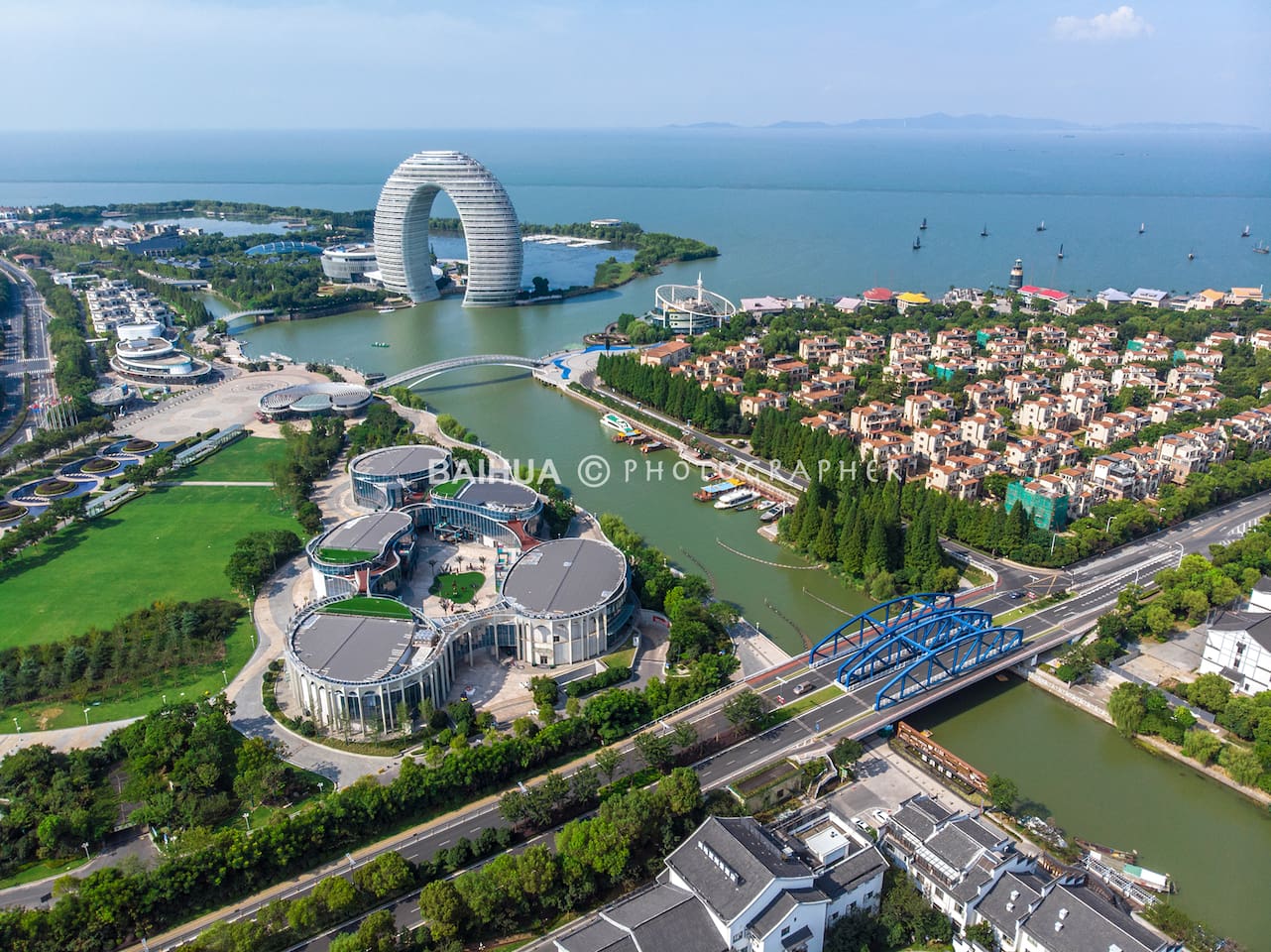 湖州南太湖旅行者一号——— 月亮湾酒店 龙之梦乐园 (房间对面是升级