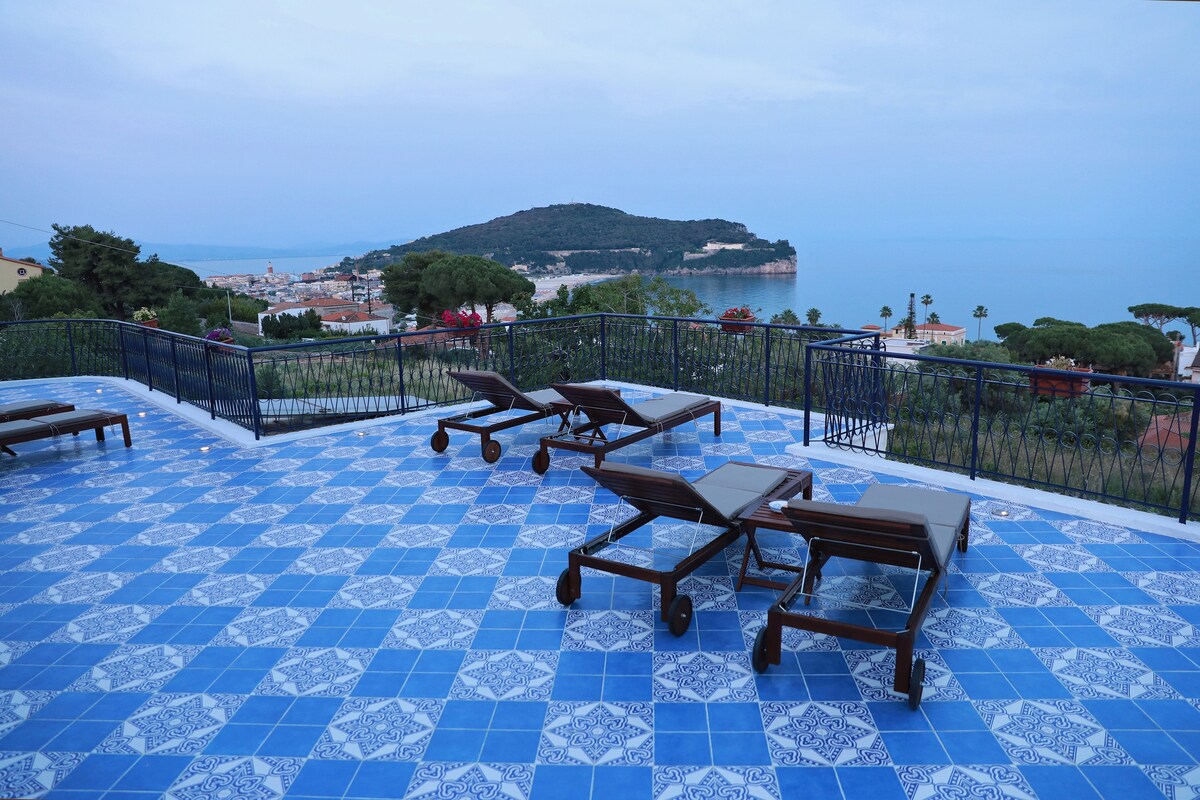 Arches on the sea B&B Gaeta Enea room