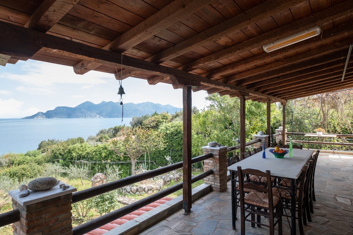 Villa Eirini with sea view