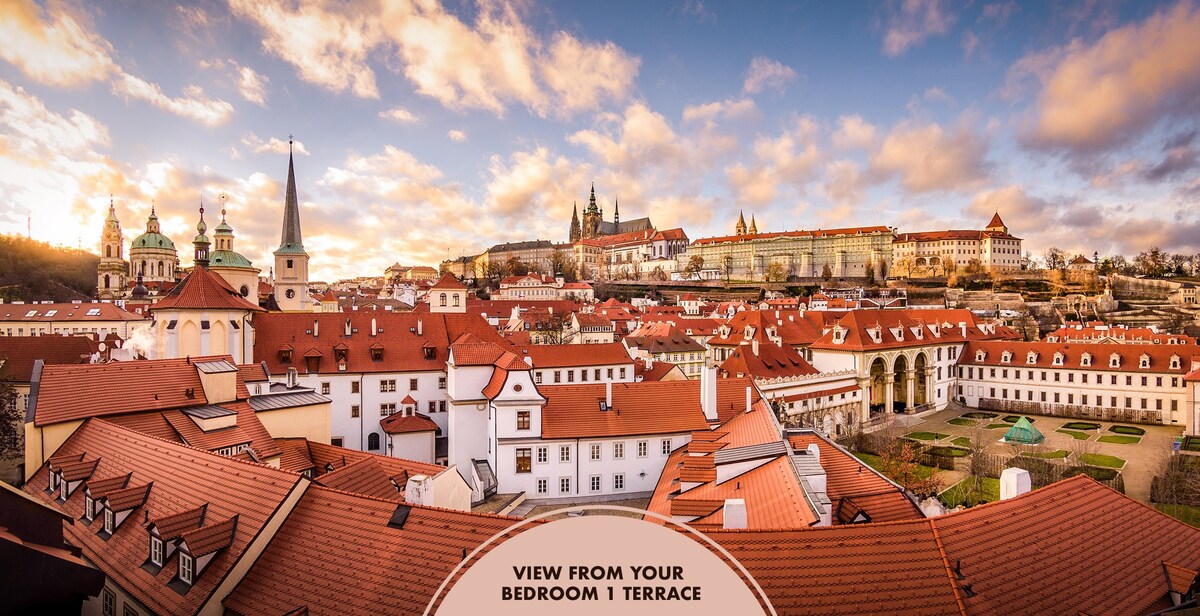 4BR+2BATH 5★PRESIDENTS by Prague Castle,V!EWS, A/C