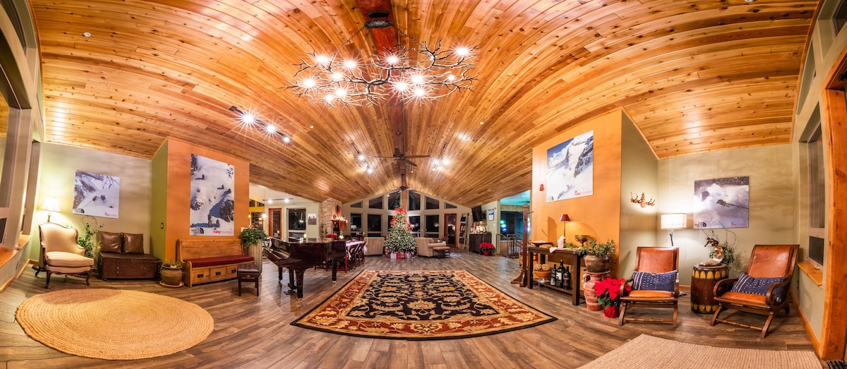 Private Lodge Room Overlooking Lamoille Valley