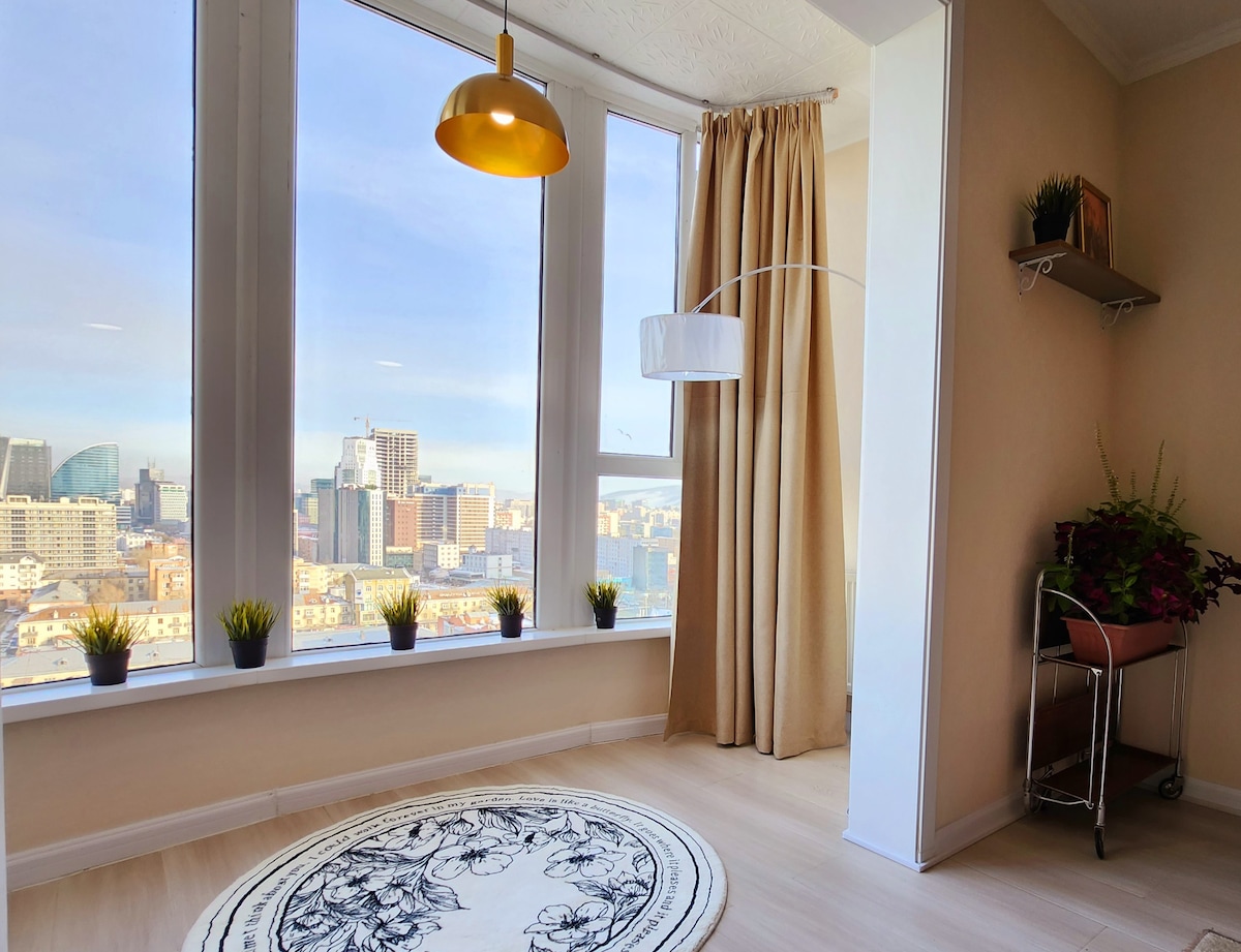 Luxe apartment next State Dept Store · City Views