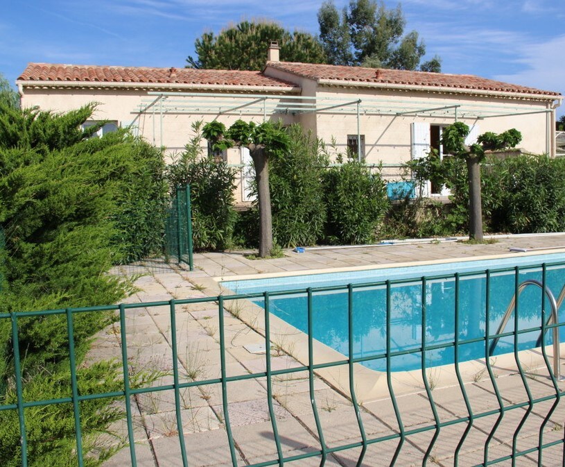 Appt dans villa, piscine et nature !  10mns d'Uzes