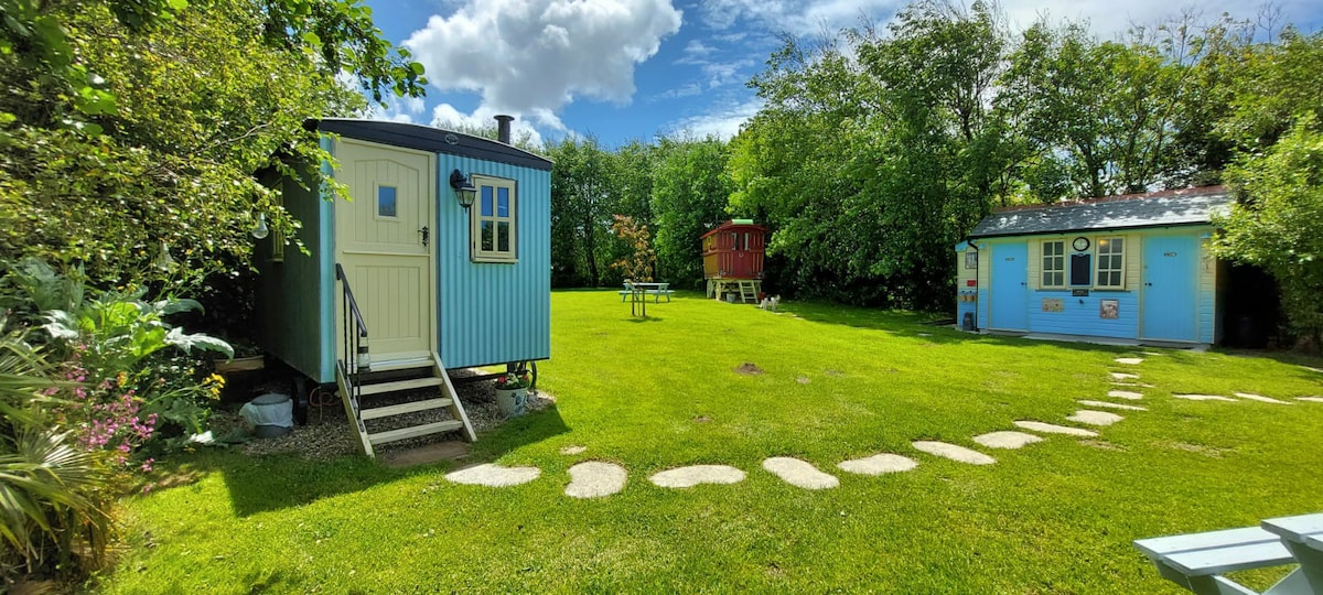 Wildflower Cottage - Shepherds Hut. perranporth