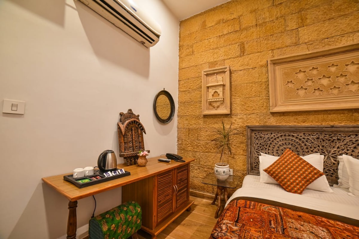 Garh Meera - A Sensational Boutique Hotel